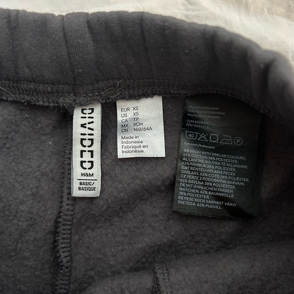 H&M Gray Sweatpants Comfortable Joggers - Picture 3 of 3